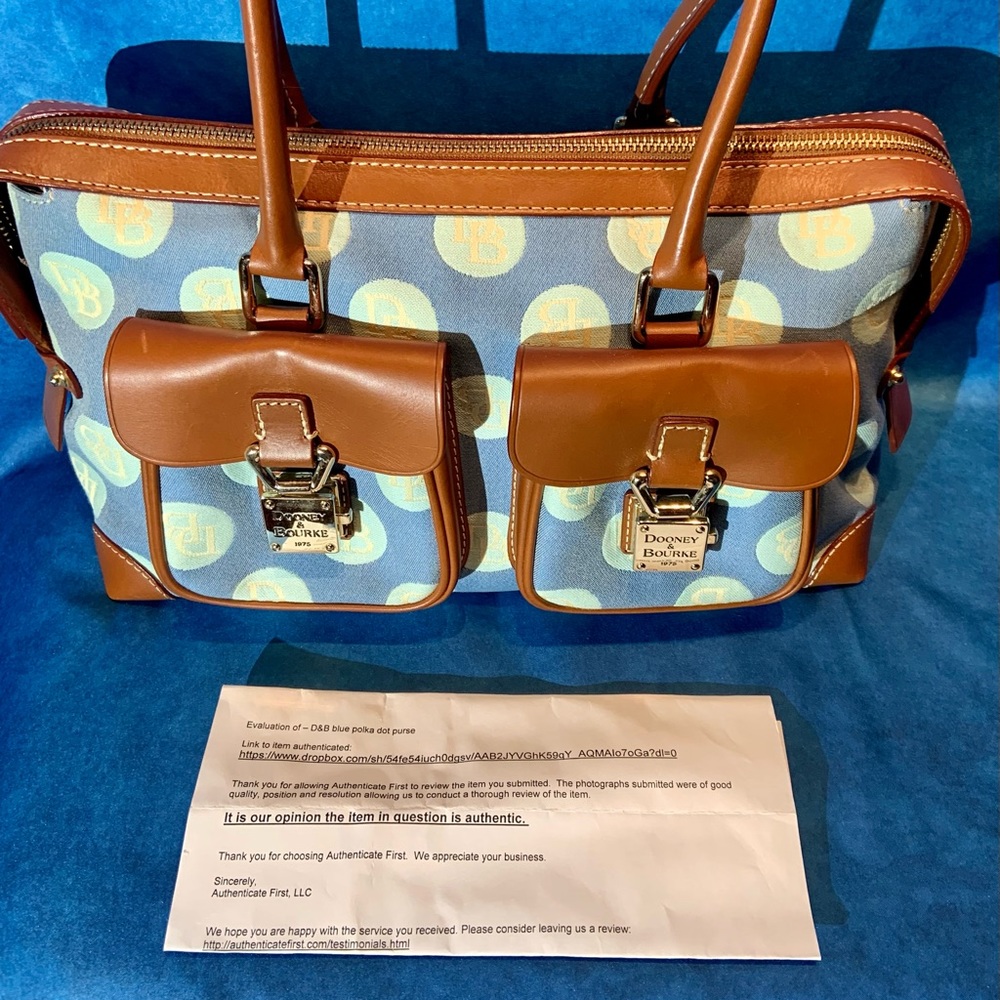 ** Host Pick 11/11!! 🥳 Classic Dooney & Bourke double pocket jacquard bag - Picture 2 of 13